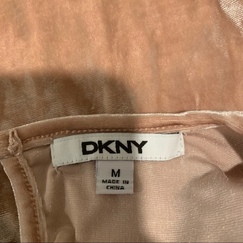 Girls DKNY crushed pink velvet dress size medium - Picture 4 of 7
